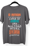 Camiseta O Amor é a Única Arma